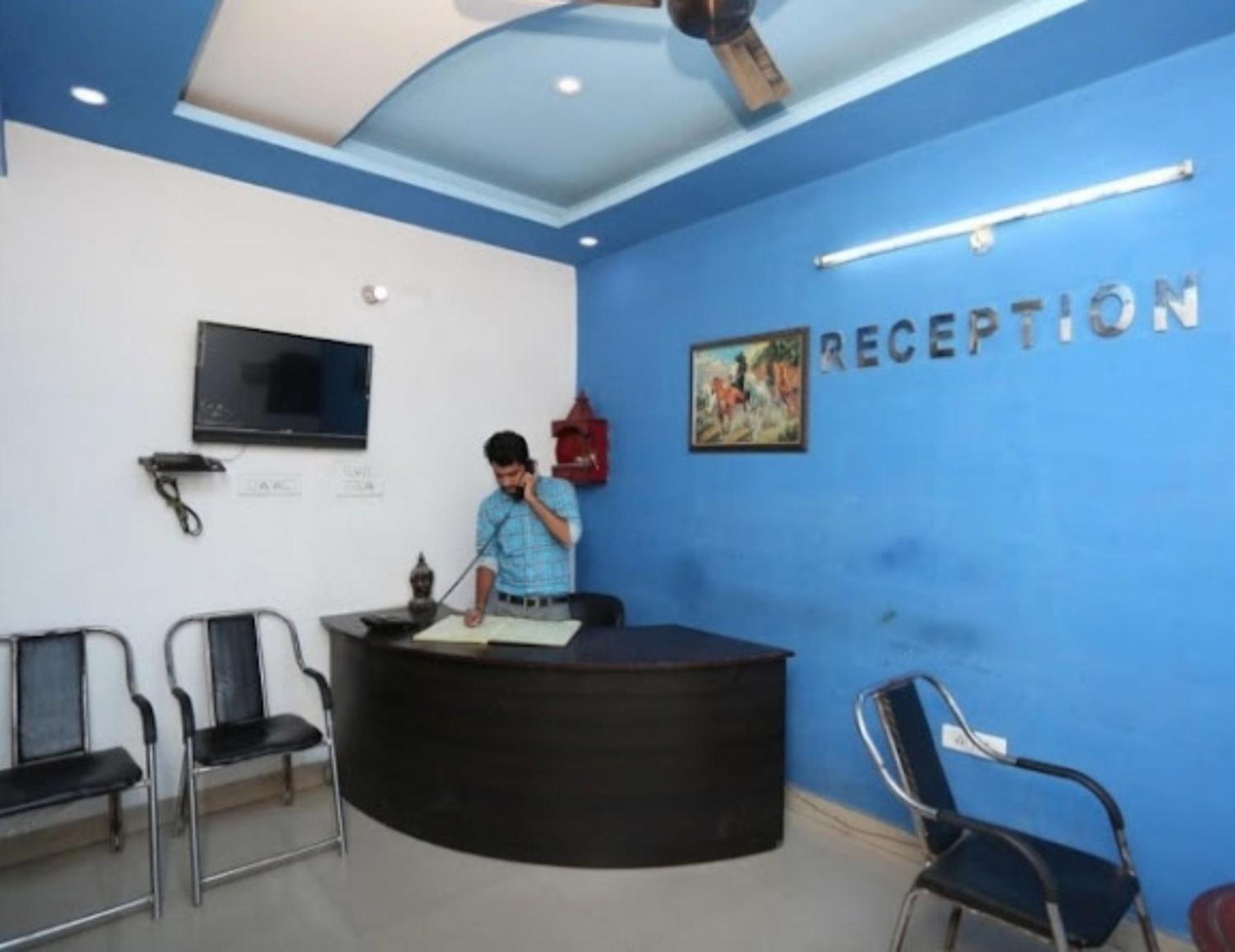 Hotel S K Palace Lucknow , Best Hotel In Lucknow , Hotel In Transport Nagar Lucknow ,Budget Hotels In Lucknow Luaran gambar